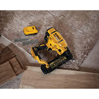 Cloueur de finition DEWALT DCN680D2-QW, 2 batteries, 18 V 2 Ah